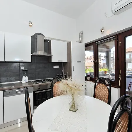 Apartament Borgo *